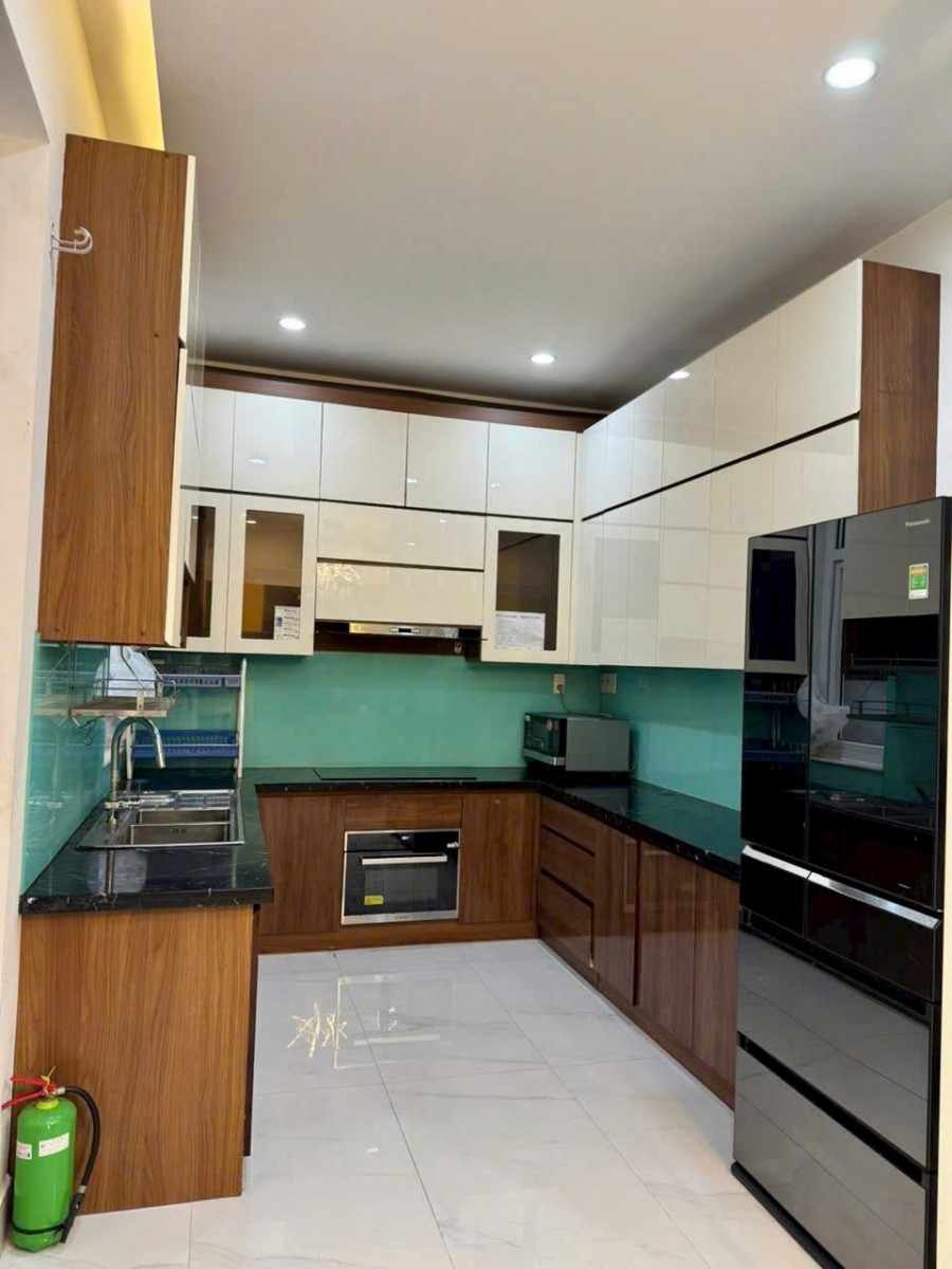 Cho thuê căn biệt thự Nam viên 3 lầu, 4PN ngay Công viên Hoa anh đào - 13345