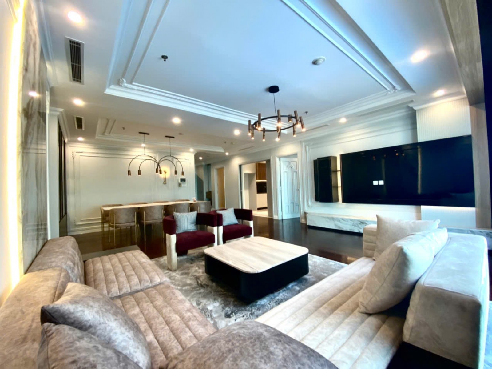 Bán căn hộ cao cấp Vincom Đồng Khởi, Quận 1, 190m2, 3PN, tặng nội thất hạng sang - 13624