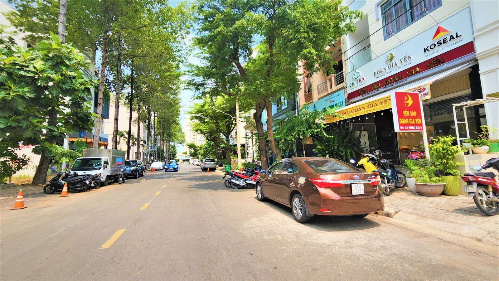 Cho thuê nguyên căn nhà phố Hưng Gia 111m2, có thang máy, nhà mới PMH - 13691
