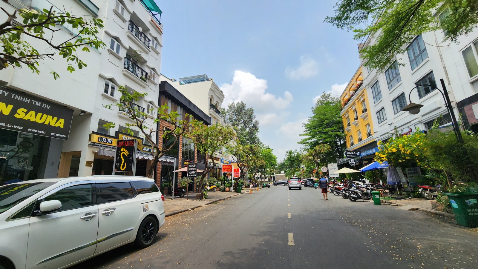 Cho thuê nhà phố Hưng Phước, mặt tiền đường Cao Triều Phát, gần Sky 2 - 13718