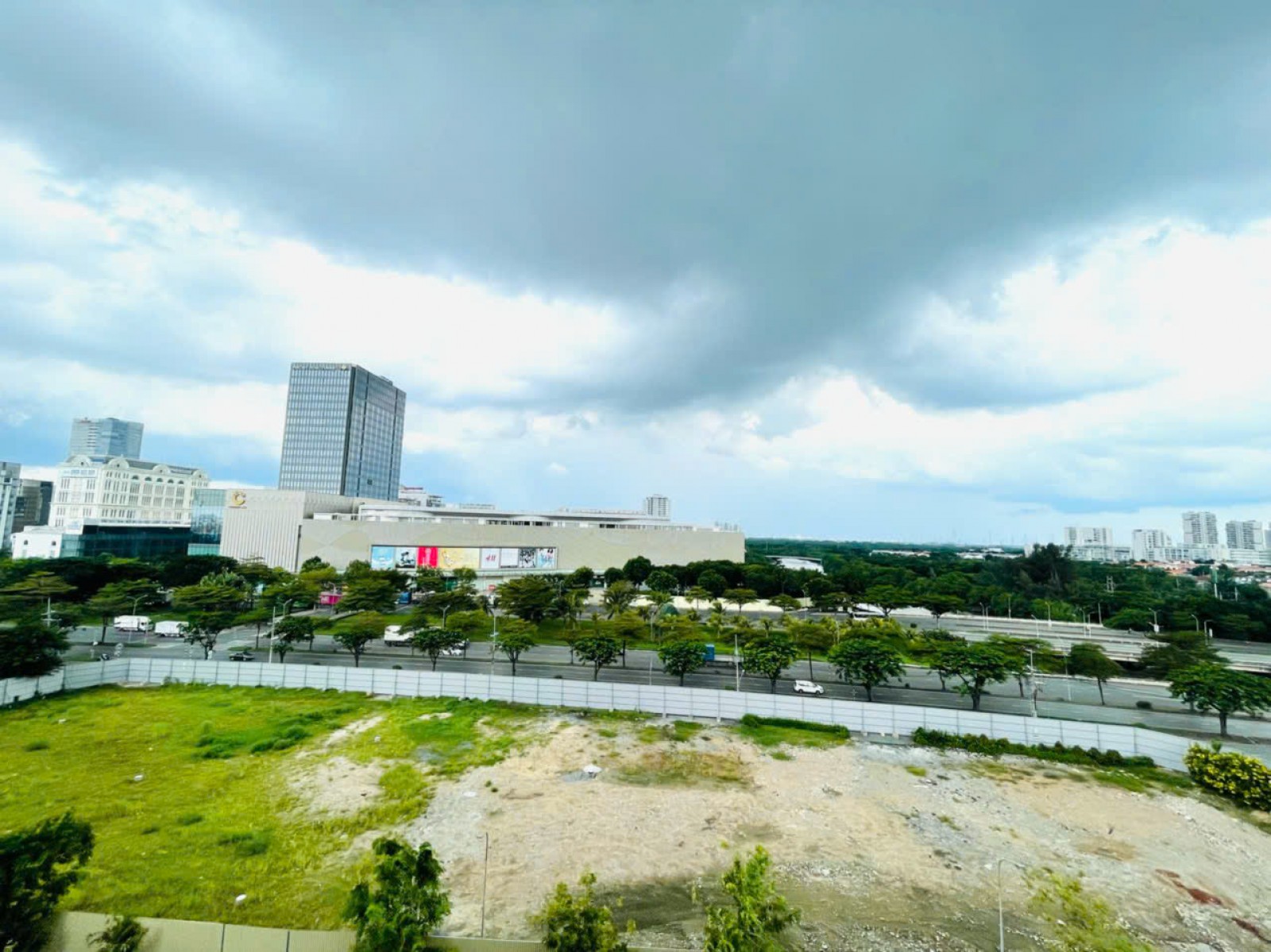 Cho thuê căn hộ Scenic Valley 77m2, bao đẹp, 2PN view Crescent Mall - 13817
