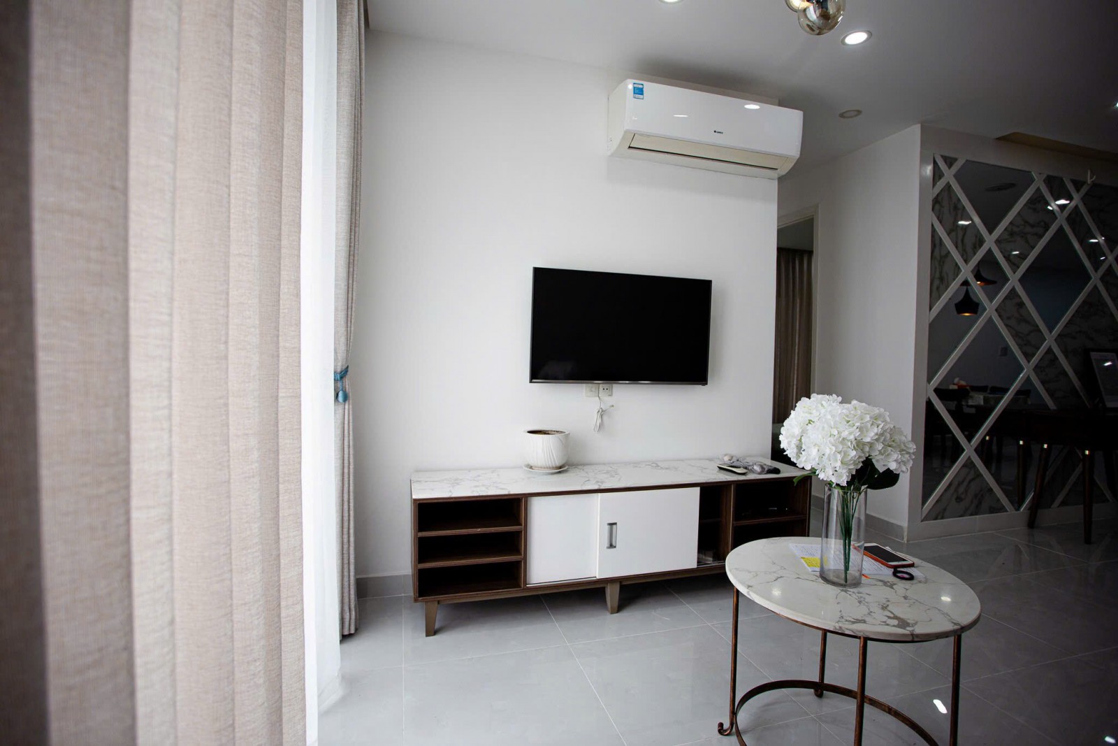 Cho thuê căn hộ Scenic Valley 80m2, 2PN, view hồ bơi full nội thất đẹp - 13825