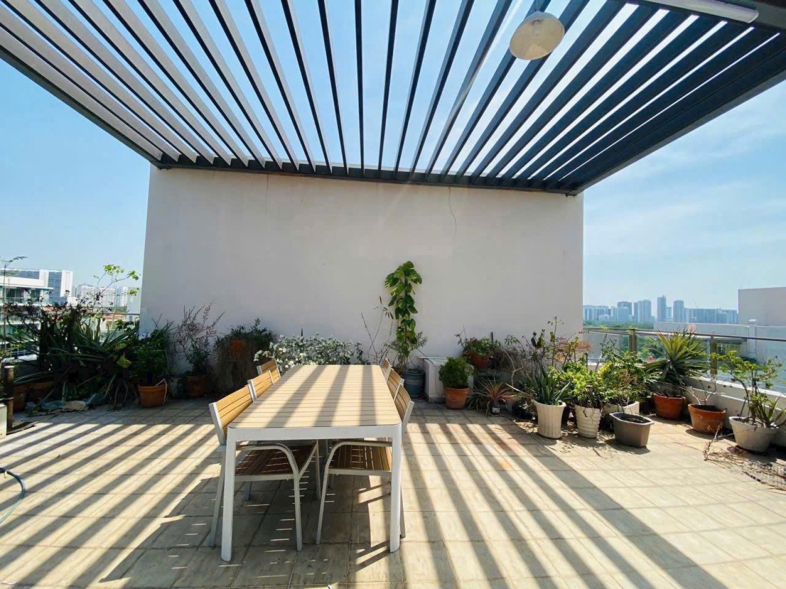 Bán căn hộ cực đẹp Tophouse The Panorama 242m2, có sân riêng, 2 view Phú mỹ hưng