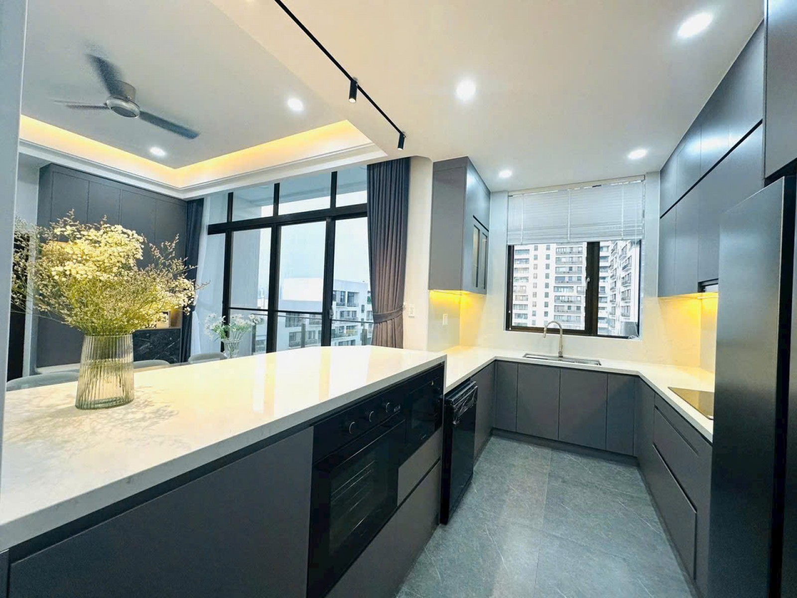 Hiếm! Bán căn hộ Tophouse The Panorama 242m2 view kênh đào và hồ bơi cực đẹp phú mỹ hưng - 13888