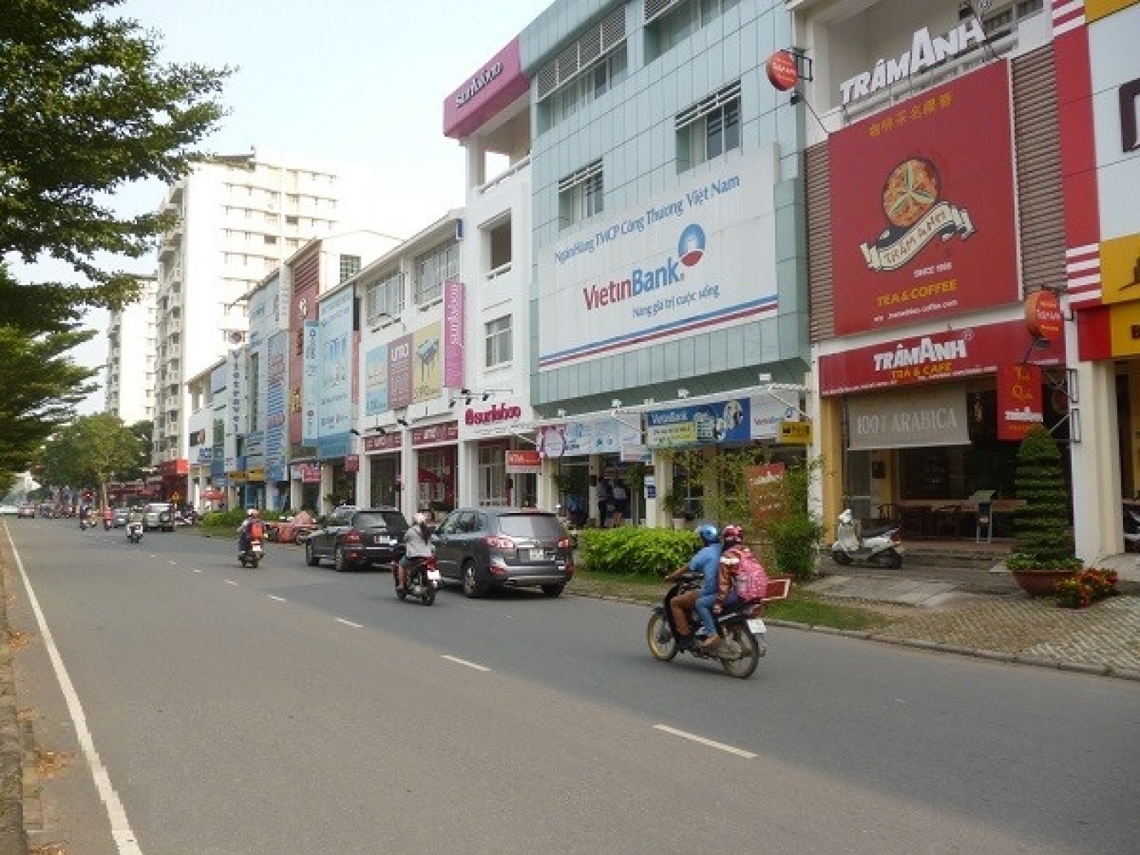 Cho thuê giá rẻ nhà phố Mỹ Hưng 6*18m, 3 lầu, mặt tiền Nguyễn Văn Linh, Quận 7 - 13936