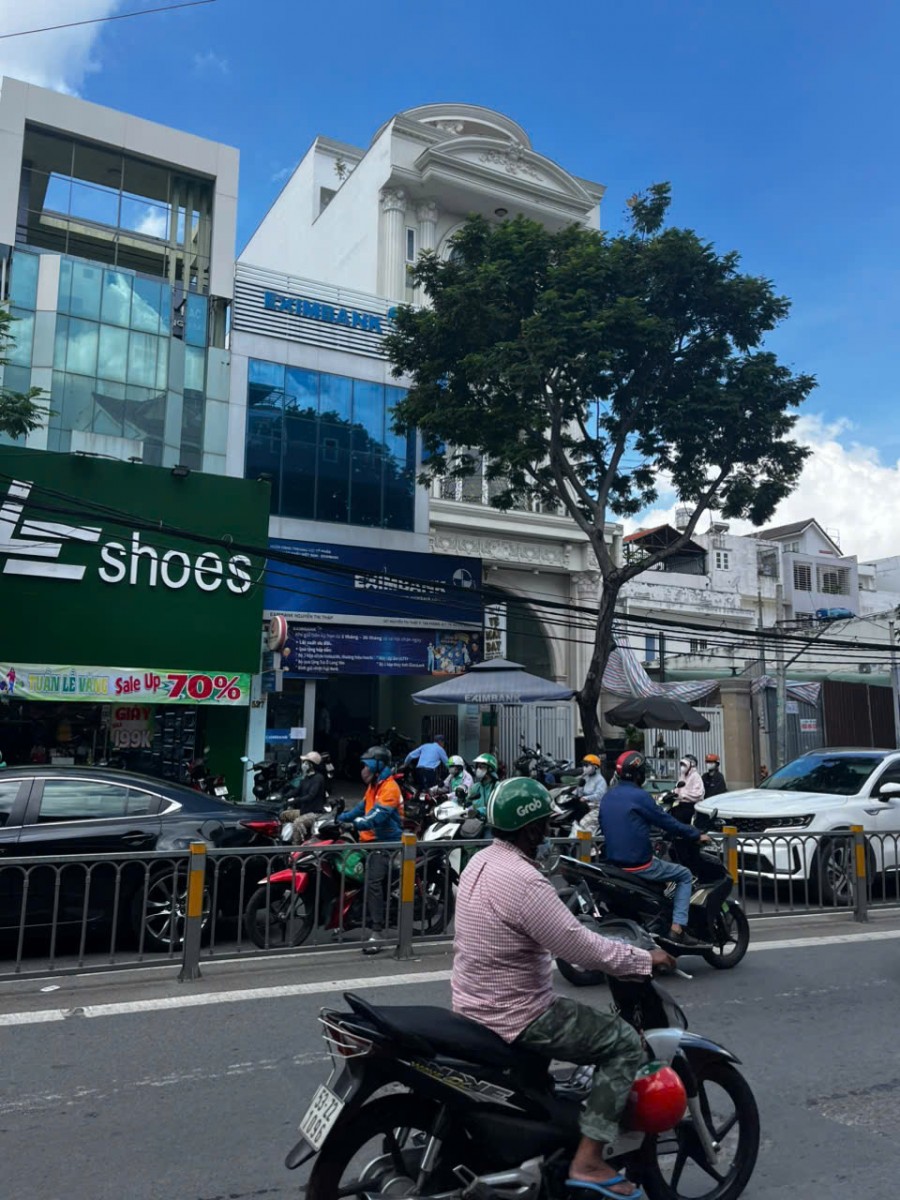 Cho thuê nhà mặt tiền Nguyễn Thị Thập, P Tân Phong, Quận 7, DT 5 x 22, 1 trệt 1 lầu