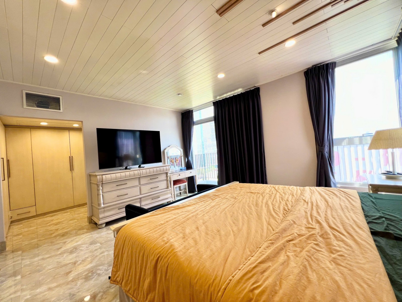 Cho thuê căn hộ Penhouse Star Hill 242m2, 3 tầng, 3PN nội thất cao cấp ngay trường Đinh Thiện Lý 2 - 14040