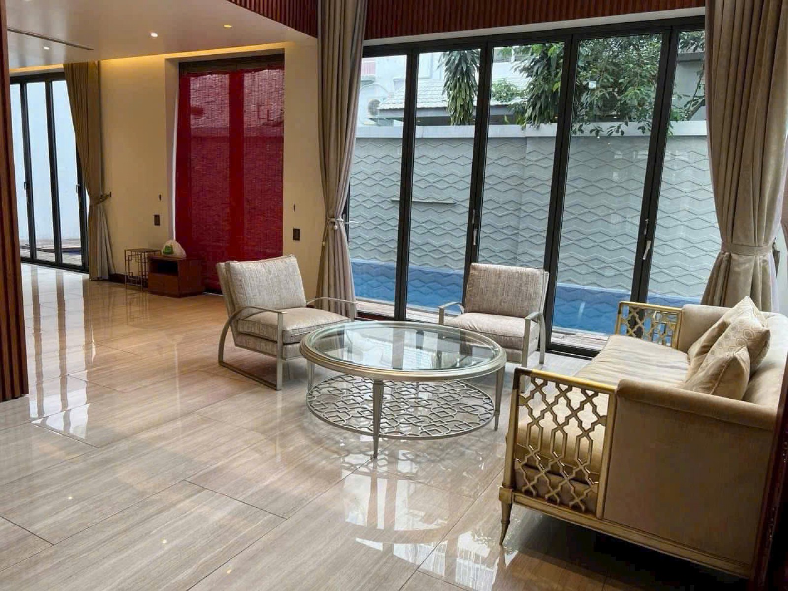 Cho thuê Biệt thự đơn lập Mỹ Hưng 3 lầu, có hồ bơi ngay trung tâm Phú Mỹ Hưng - 14057