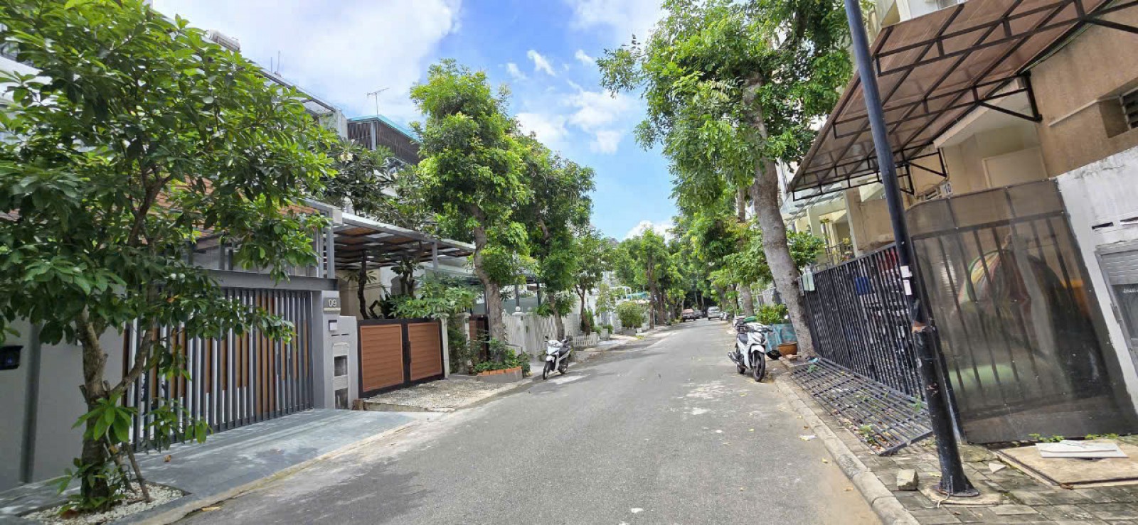 BÁN GIÁ RẺ có Sổ hồng căn Biệt thự liên kế Mỹ Giang ngay công viên Hồ bán nguyệt