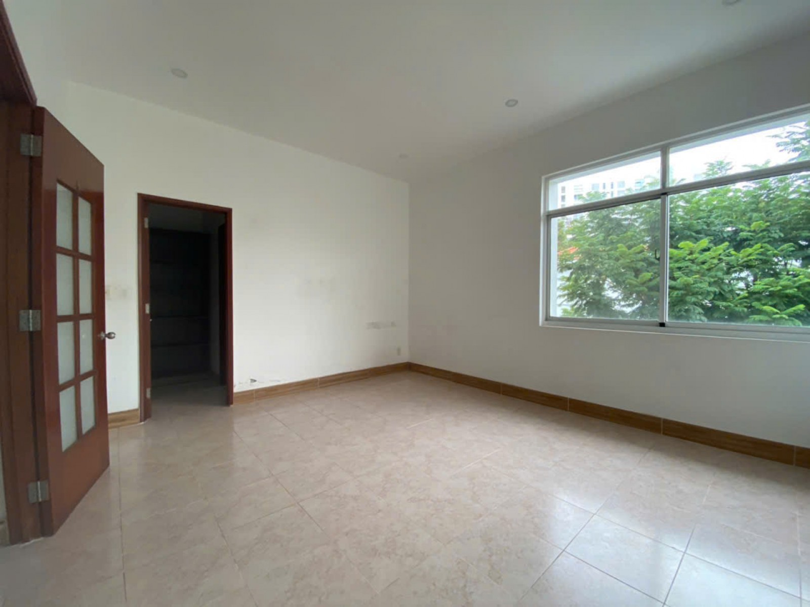 Cho thuê Gấp giá rẻ nguyên căn Biệt thự song lập Mỹ Kim 10*20m, 3 lầu - 14245