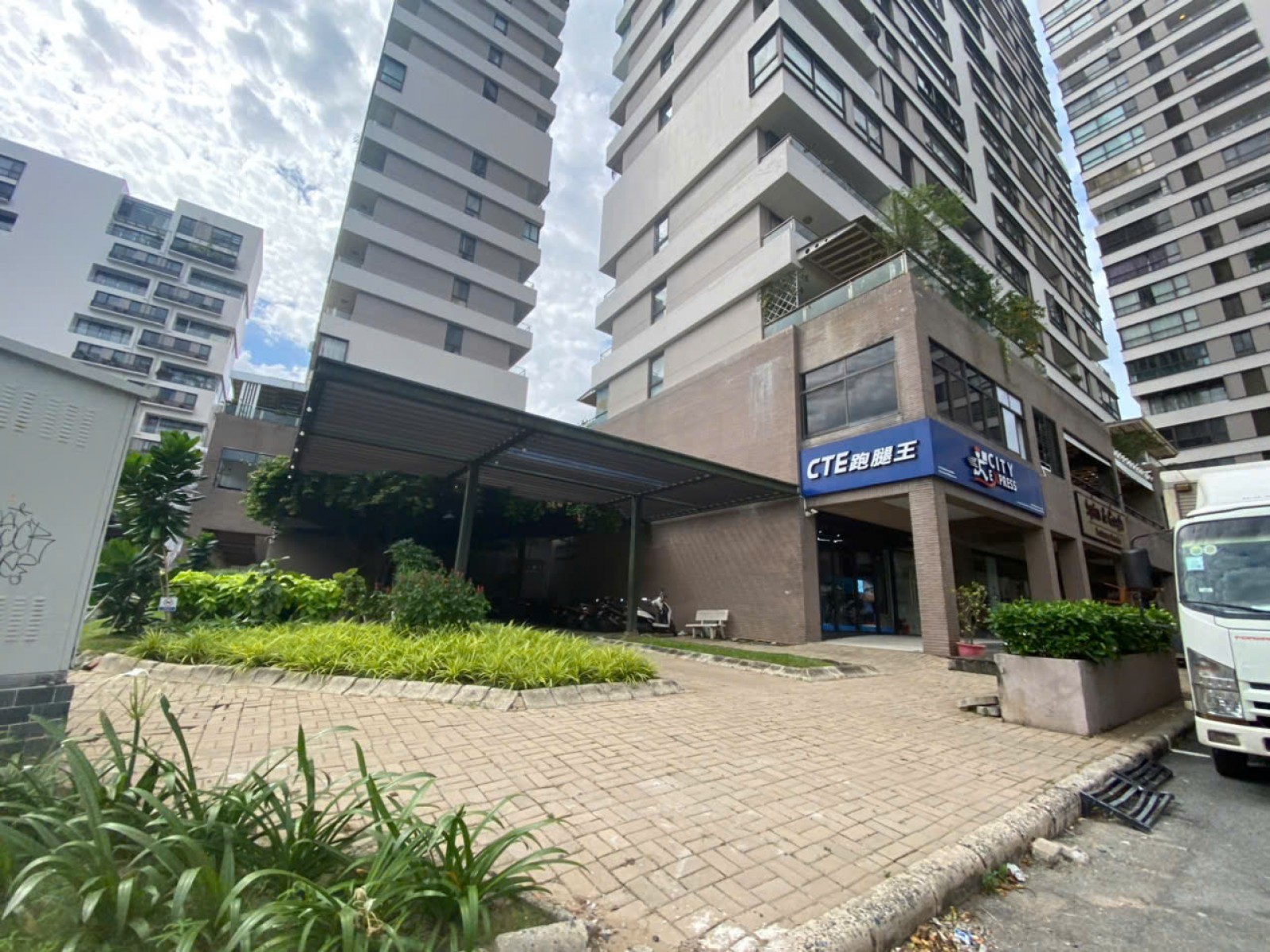 Cho thuê căn Shop The Panorama 298m2, 1 trệt, 1 lầu cạnh Starbuck PMH - 14289