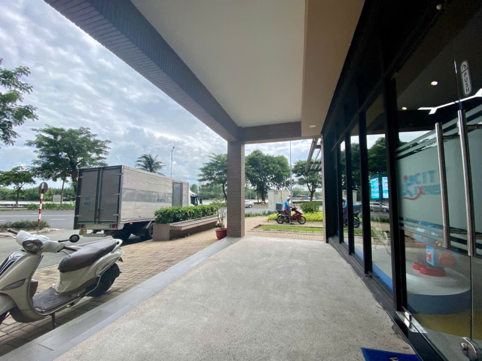 Cho thuê căn Shop The Panorama 298m2, 1 trệt, 1 lầu cạnh Starbuck PMH - 14287