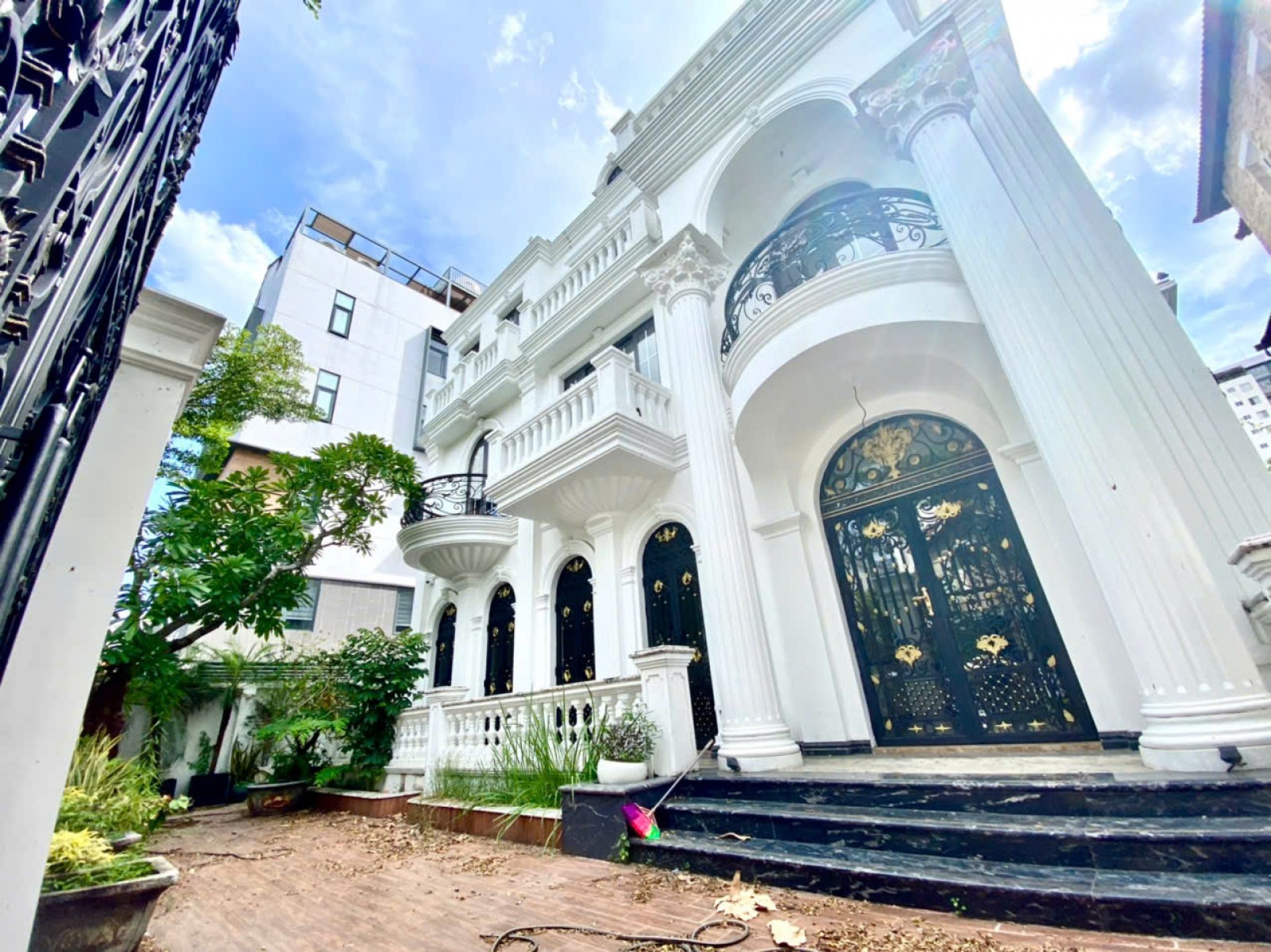 Bán căn Biệt thự Đơn lập Hướng Đông, khu Nam Long, mặt tiền đường Nguyễn Bính, Phú mỹ hưng
