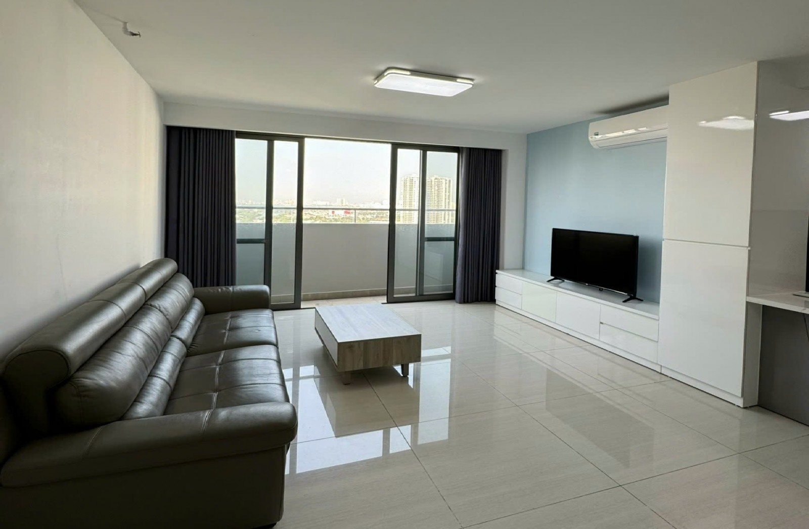 Giá cực rẻ Bán Gấp căn hộ Riverpark Premier 127m2, 3PN view trực diện sông cực đẹp - 14372