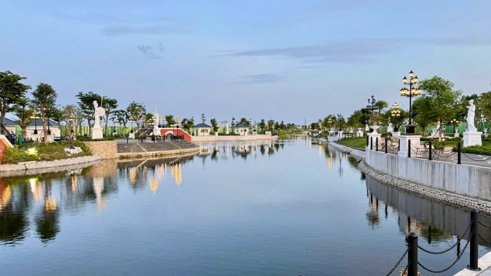 Siêu Hótttttt Bán căn biêt thự ven sông giá siêu tốt vị trí siêu đẹp và nhiều ưu đãi của dự án T&T MILLENIA LONG HẬU - 14424