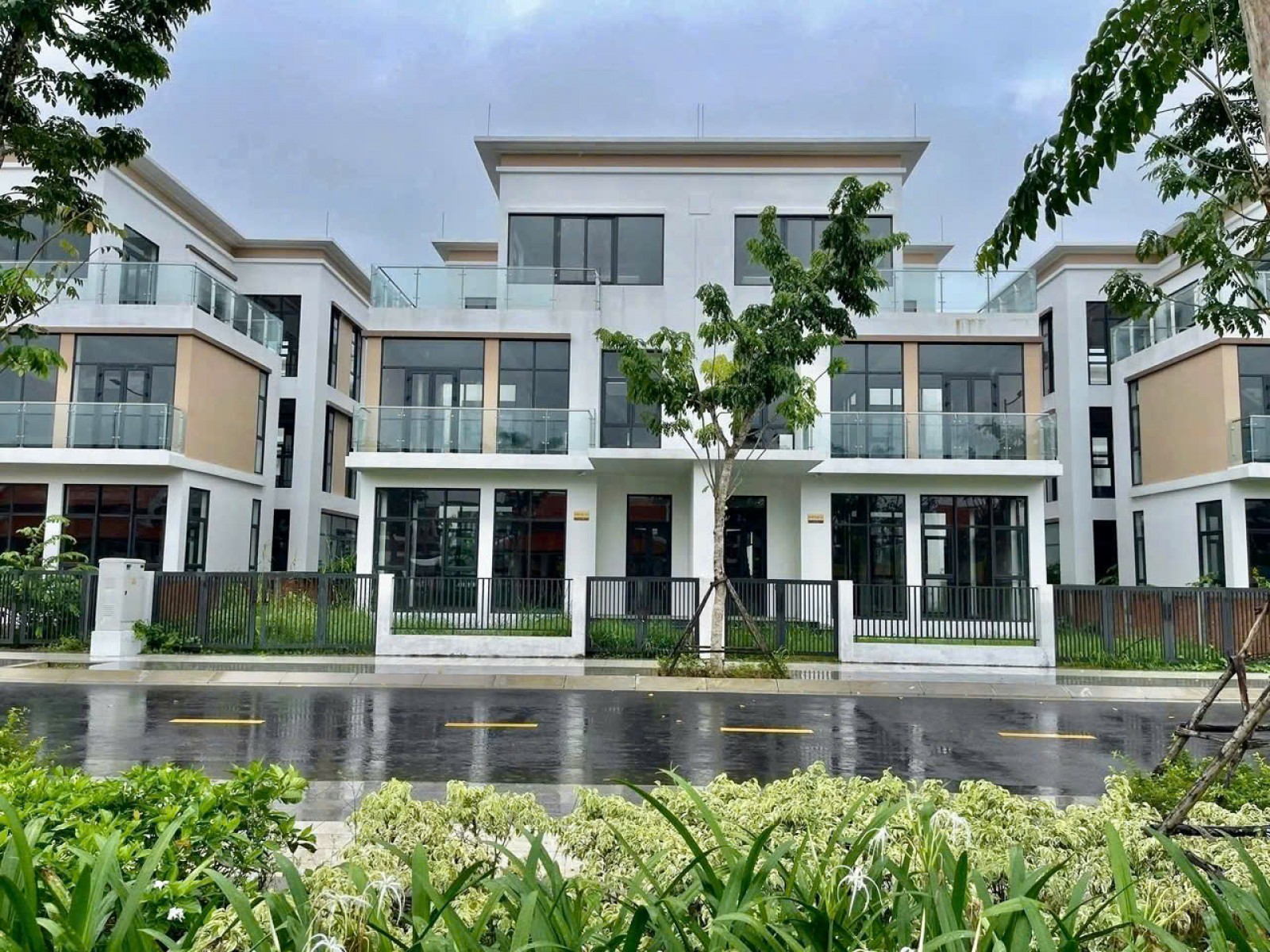 Siêu Hótttttt Bán căn biêt thự ven sông giá siêu tốt vị trí siêu đẹp và nhiều ưu đãi của dự án T&T MILLENIA LONG HẬU - 14425