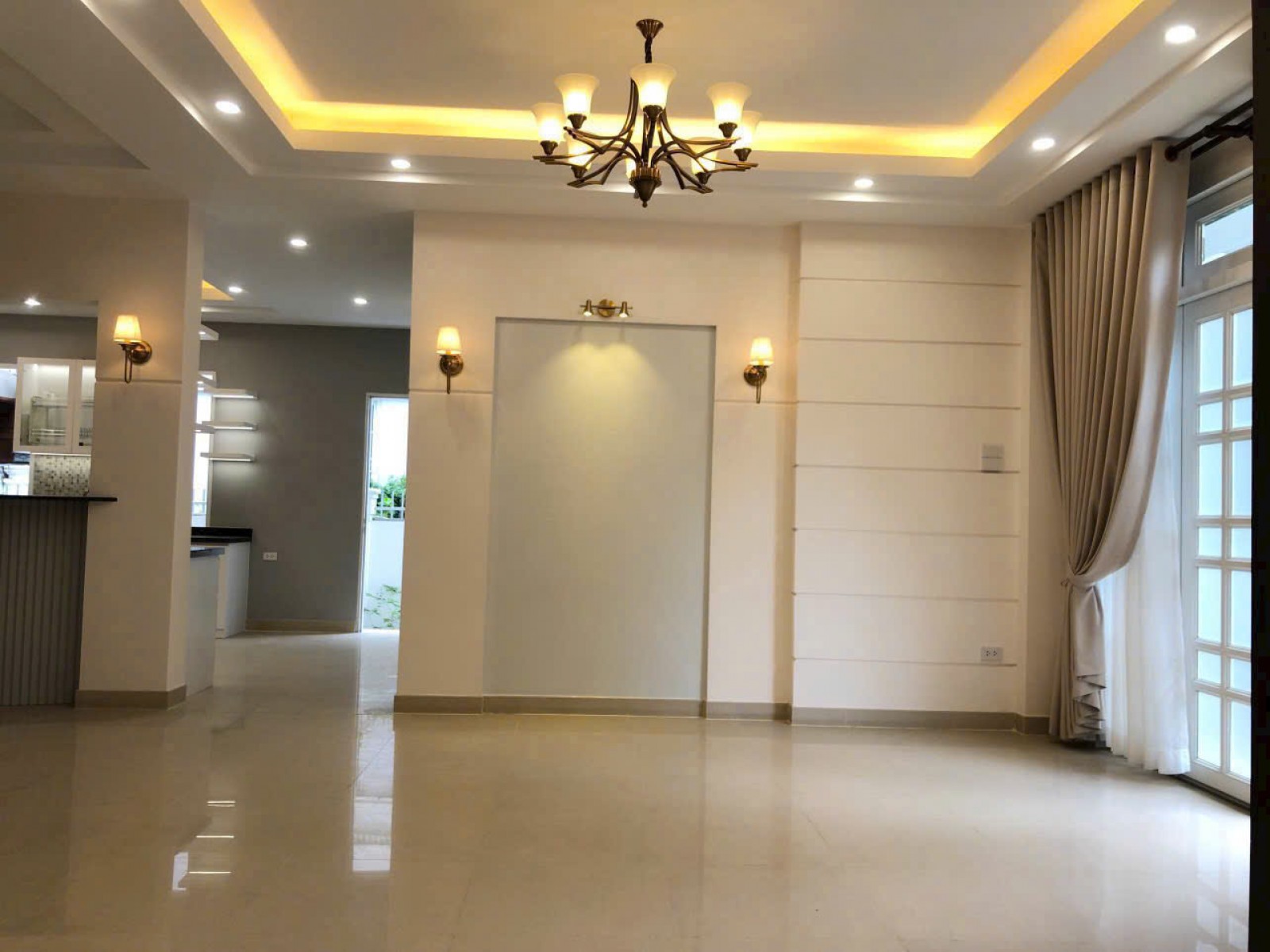 Cho thuê Biệt thự đơn lập Nam Thiên, 300m2, căn góc 2 mặt tiền yên tĩnh và đẹp ngay Phú mỹ hưng - 14437