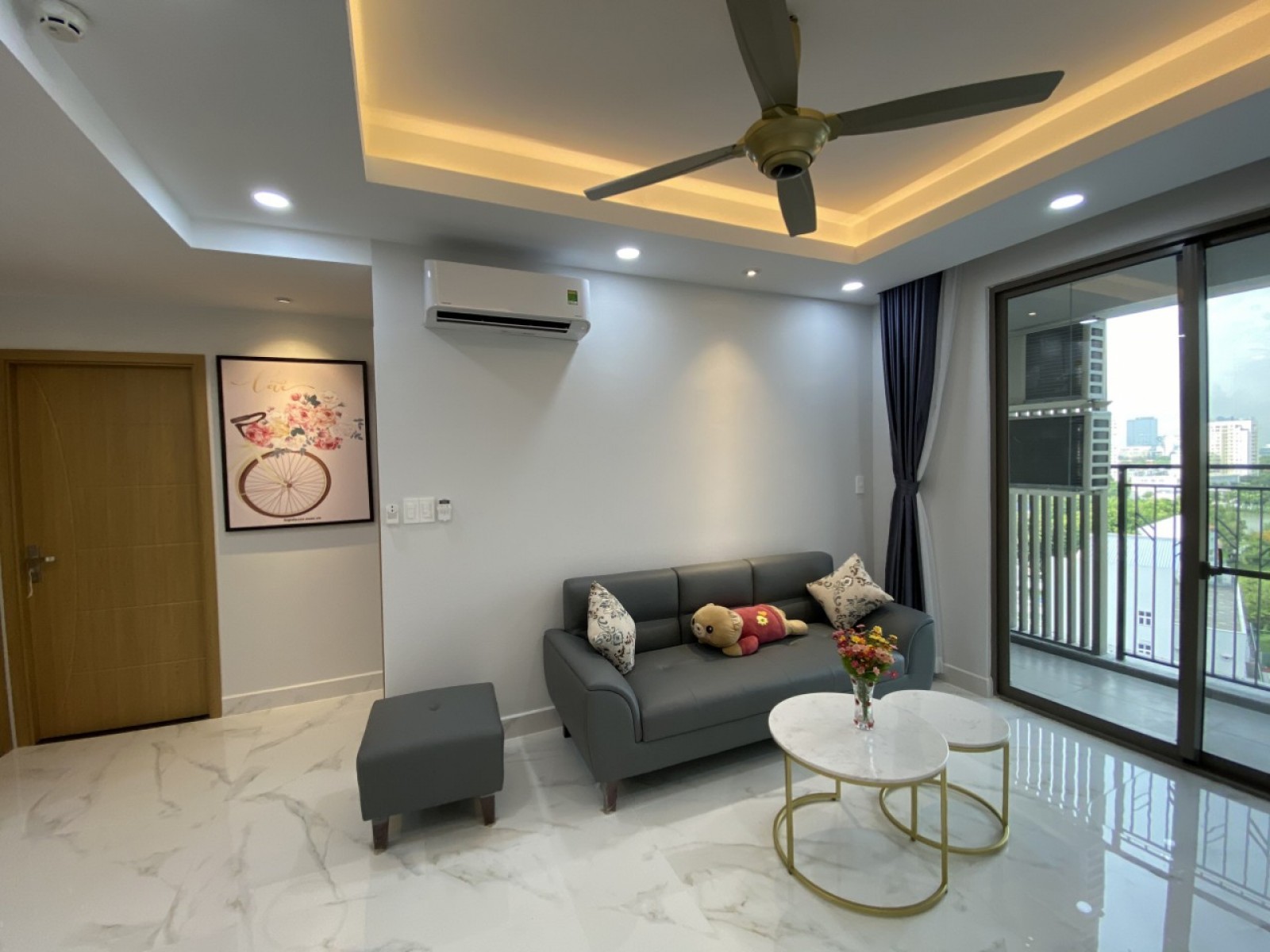 Cần cho thuê gấp căn hộ Hưng Phúc, PMH, Q7 có 2PN, 2WC mới cho nội thất vào.