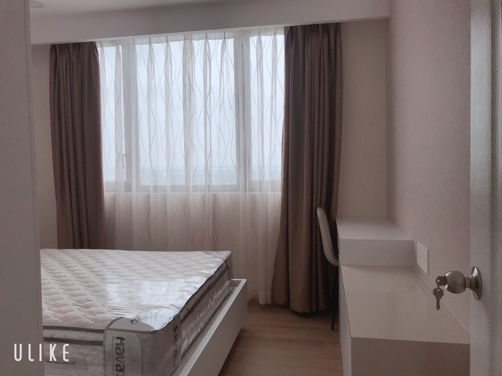 Cần cho thuê căn hộ Riverside residence, Phú Mỹ Hưng, Q 7 , view sông , nội thất dính tường . - 1750