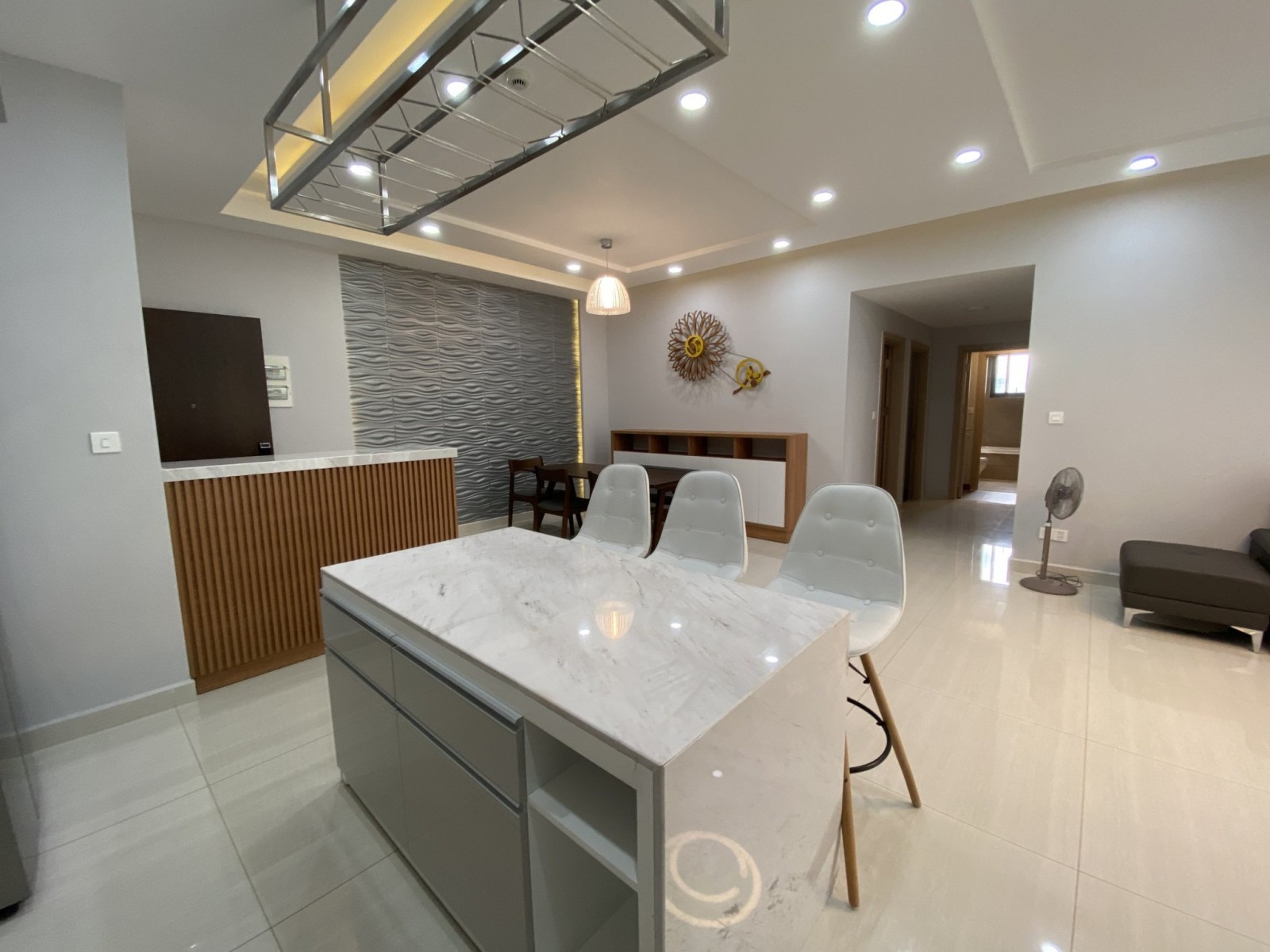 Cho thuê căn hộ 3PN 118m2 Cảnh Viên 2 Tân Phú, Quận 7 giá: 17 triệu/tháng.